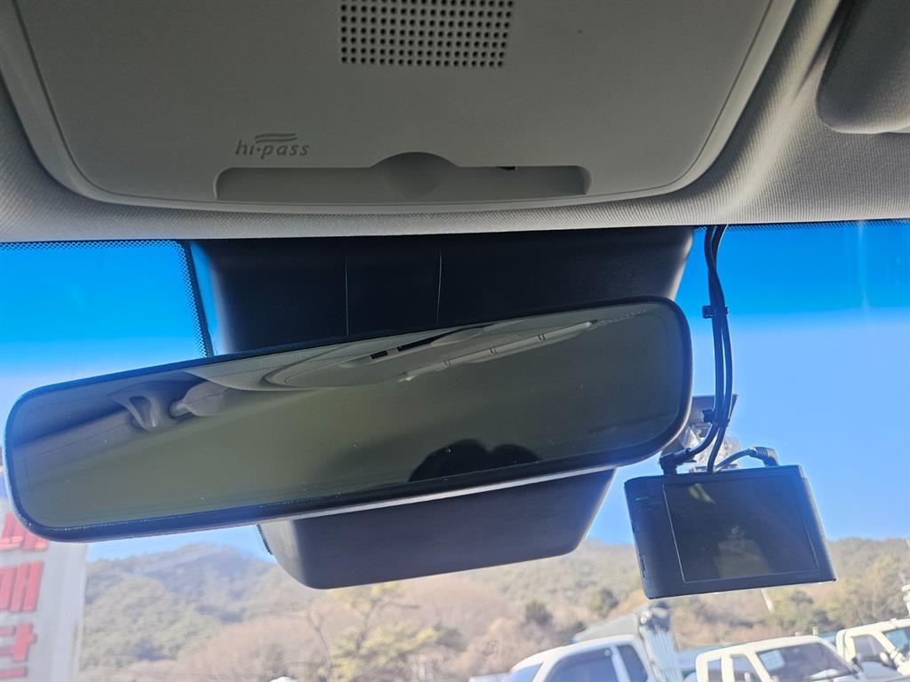 HYUNDAI Grandeur - Vista 10