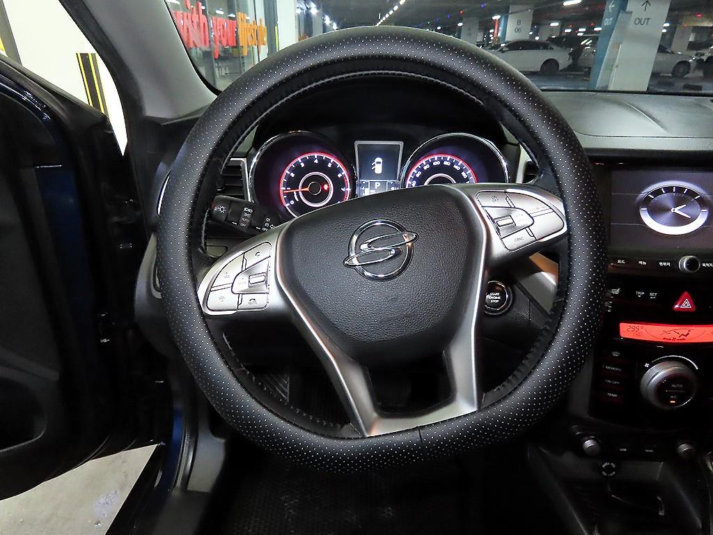 Ssangyong Tivoli - Vista 8