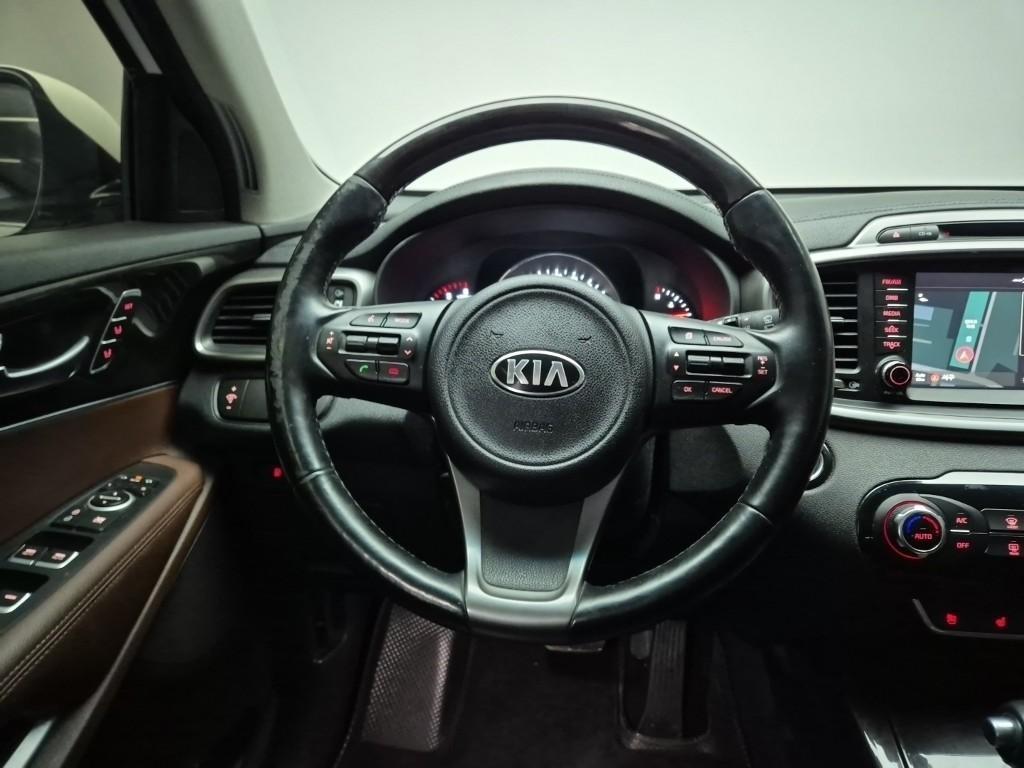 KIA Sorento - Vista 9