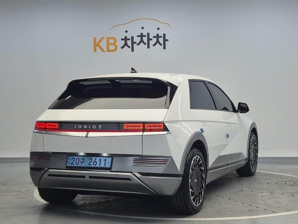 HYUNDAI Ioniq 5 - Vista 3