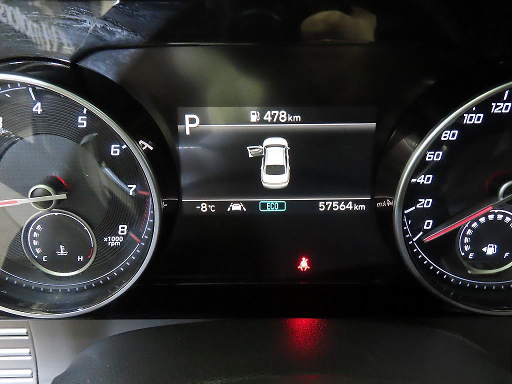 HYUNDAI Grandeur - Vista 9