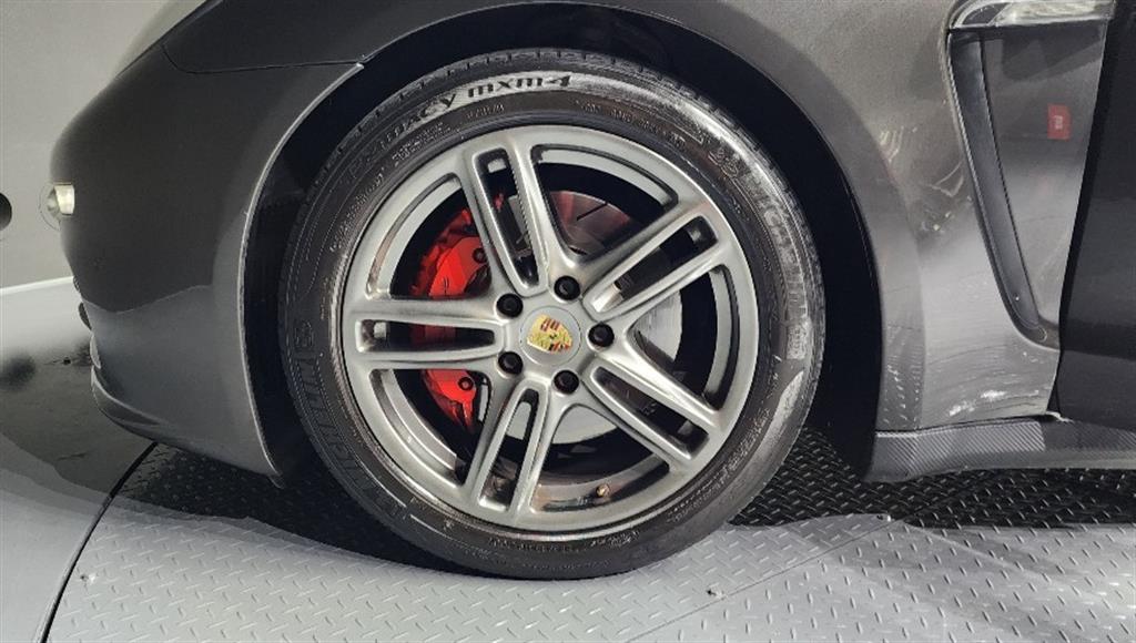 Porsche Panamera - Vista 5