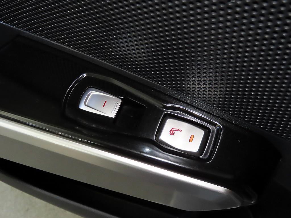 Ssangyong Tivoli 2015 Azul - Importación desde Corea - HF Imports Iquique - Foto 13