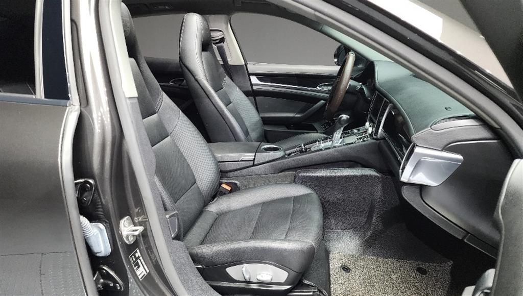 Porsche Panamera - Vista 11