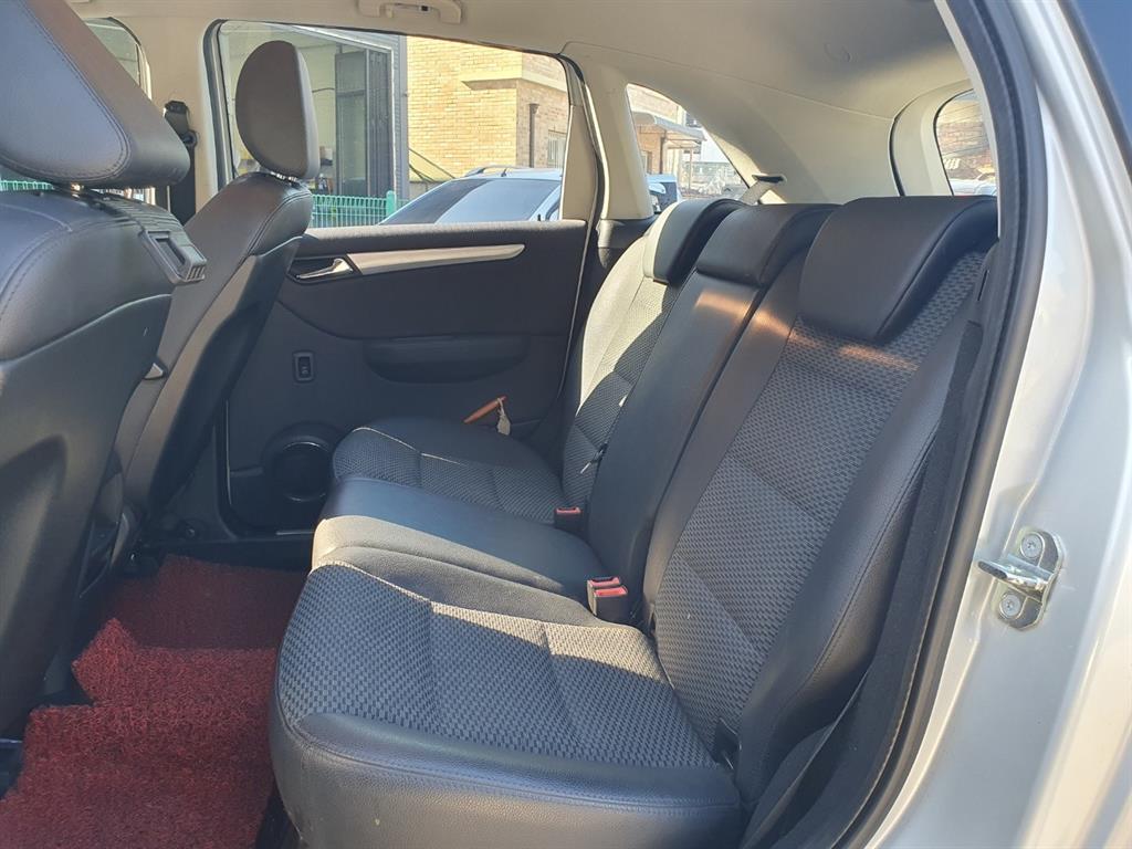 Mercedes Benz B Class (MY B) - Vista 9