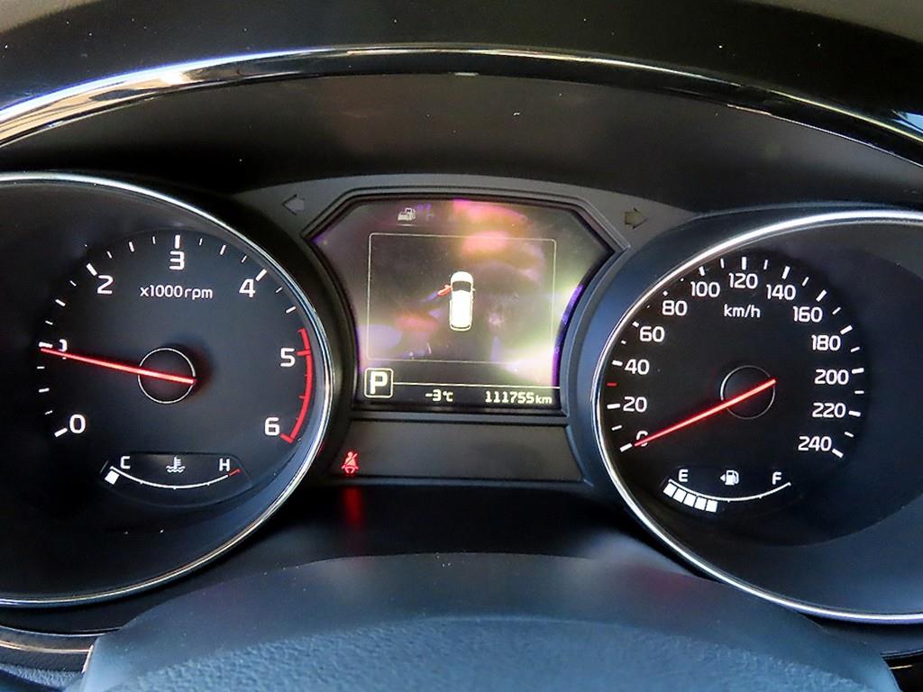 KIA Carnival - Vista 8