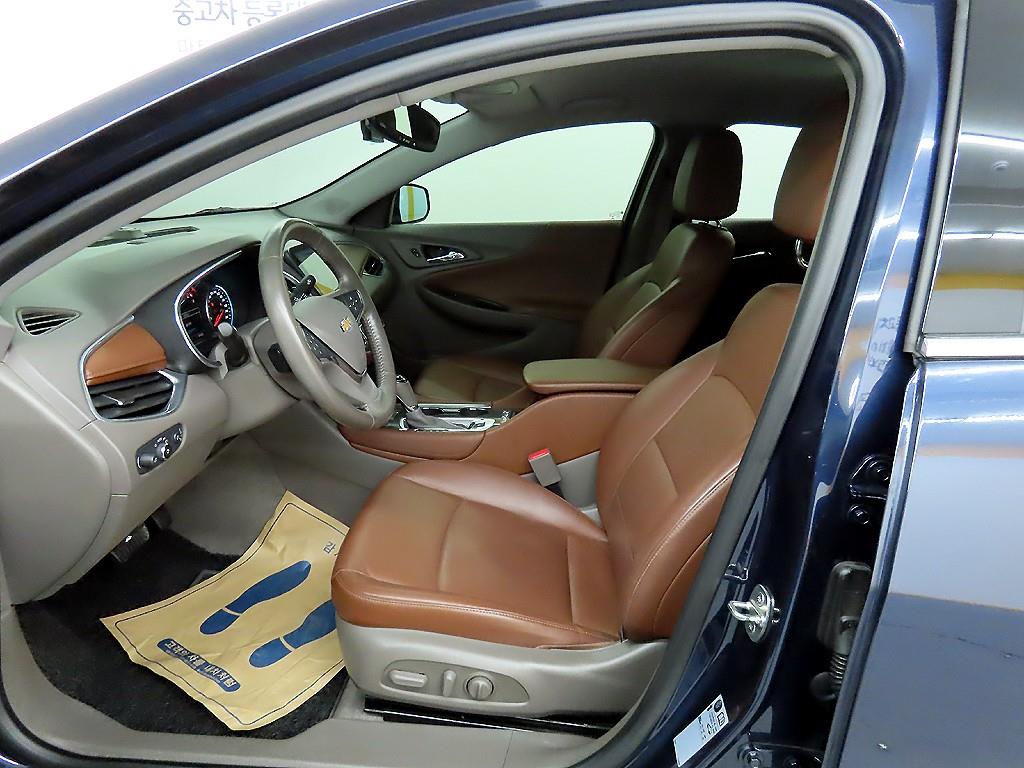 Chevrolet Malibu - Vista 5