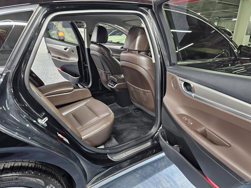 HYUNDAI Grandeur - Vista 5