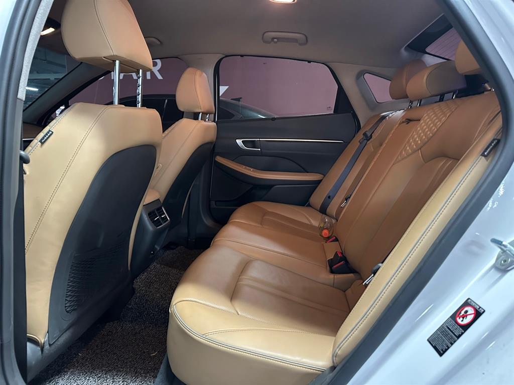 HYUNDAI Sonata - Vista 11