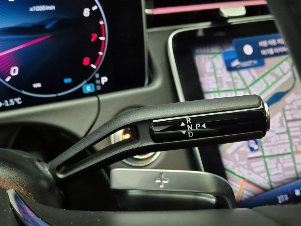 Mercedes Benz E class - Vista 8