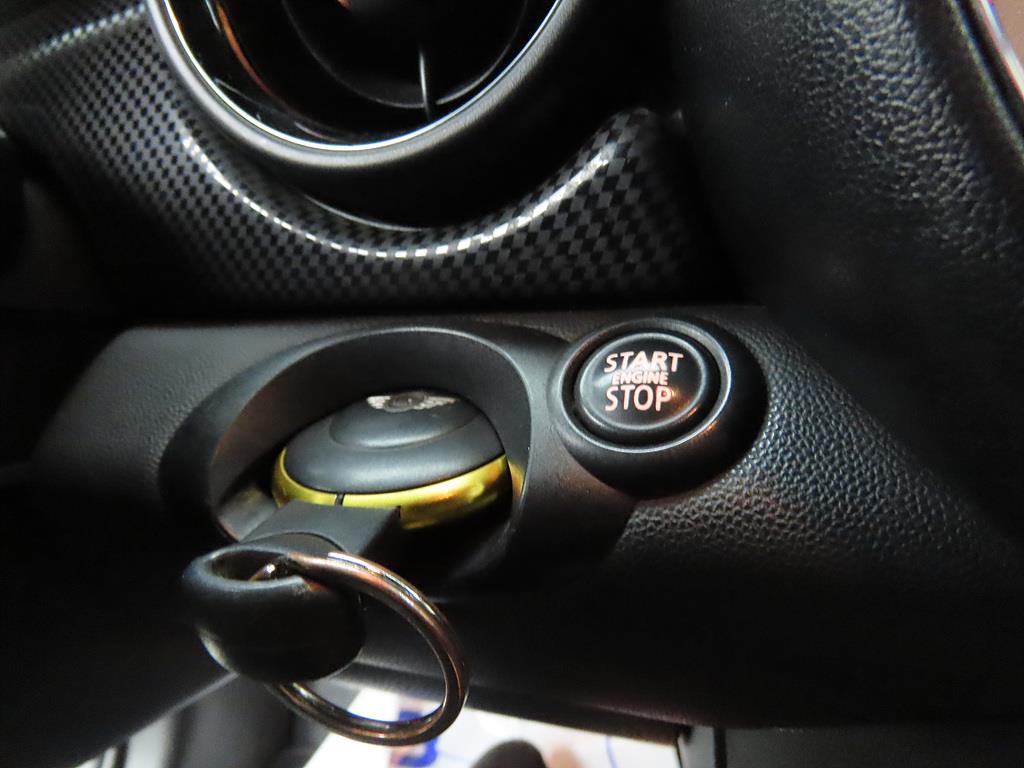 Mini Cooper Convertible - Vista 12