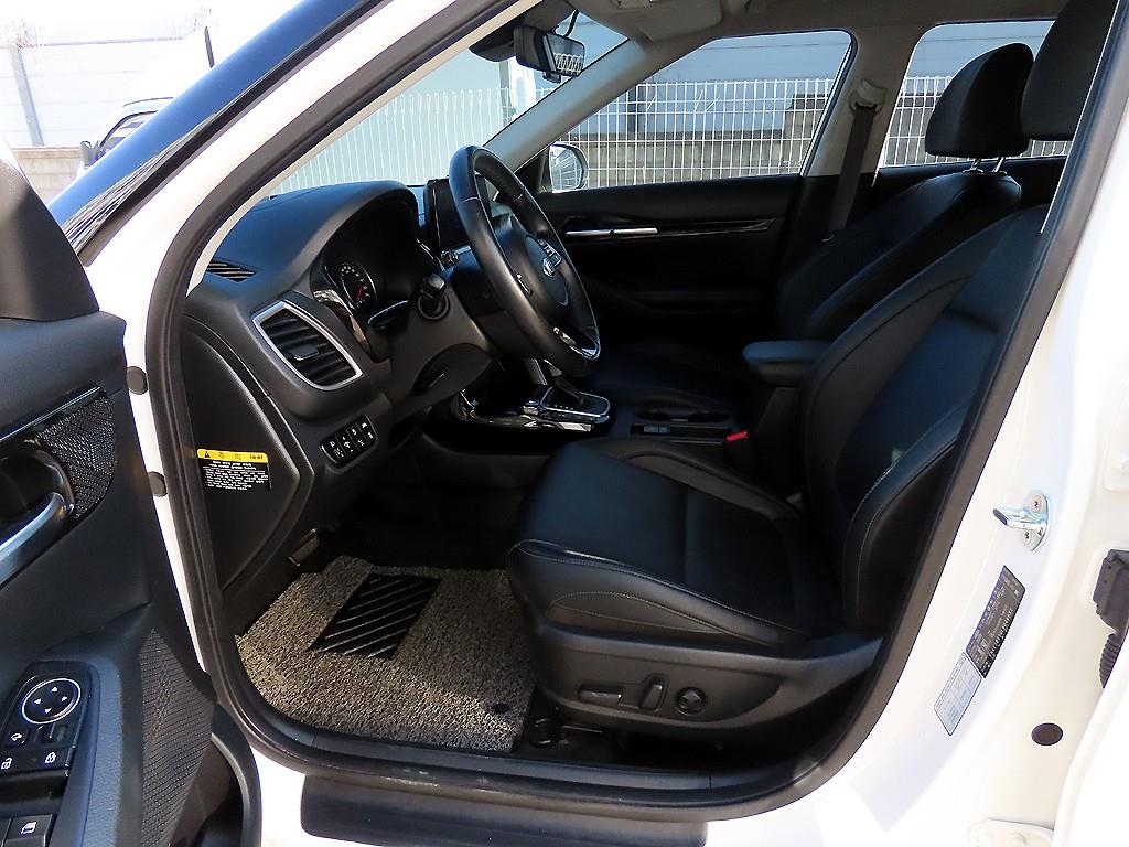 KIA Seltos - Vista 5