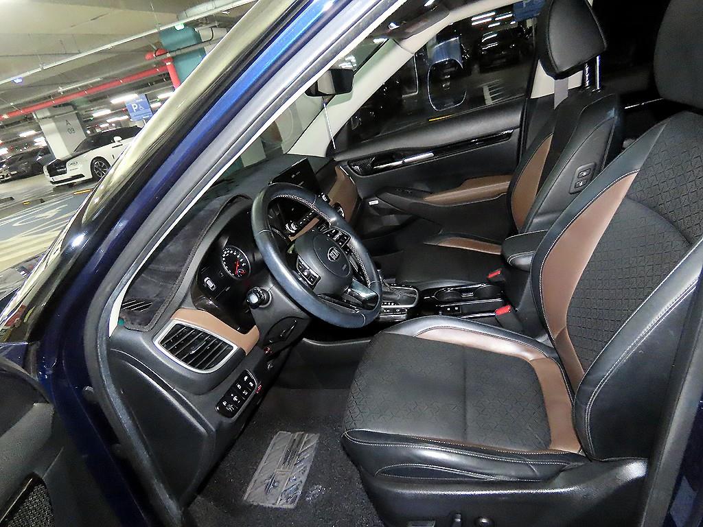 KIA Seltos - Vista 6