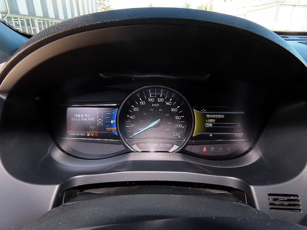 Ford Explorer - Vista 9