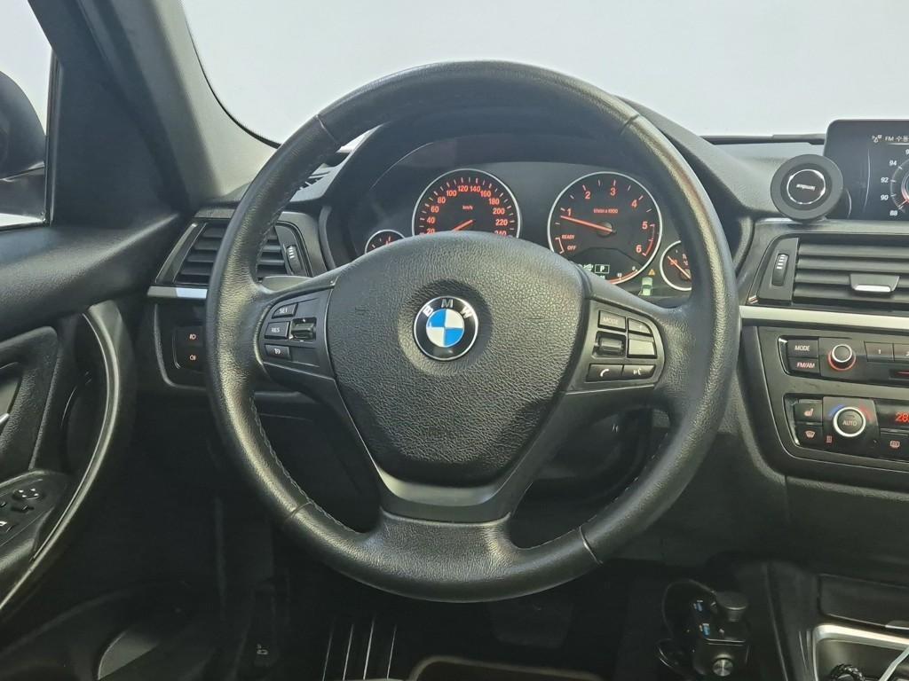 BMW 3 series - Vista 9