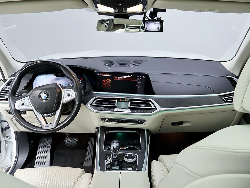 BMW X7 - Vista 9