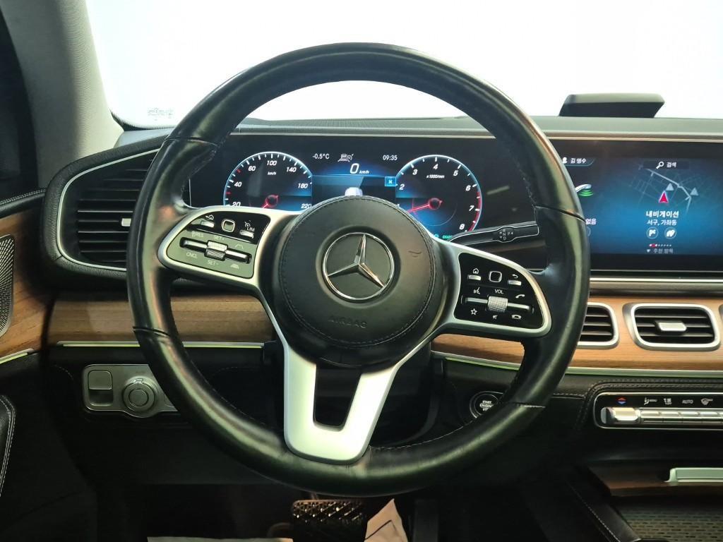 Mercedes Benz GLE Class - Vista 8