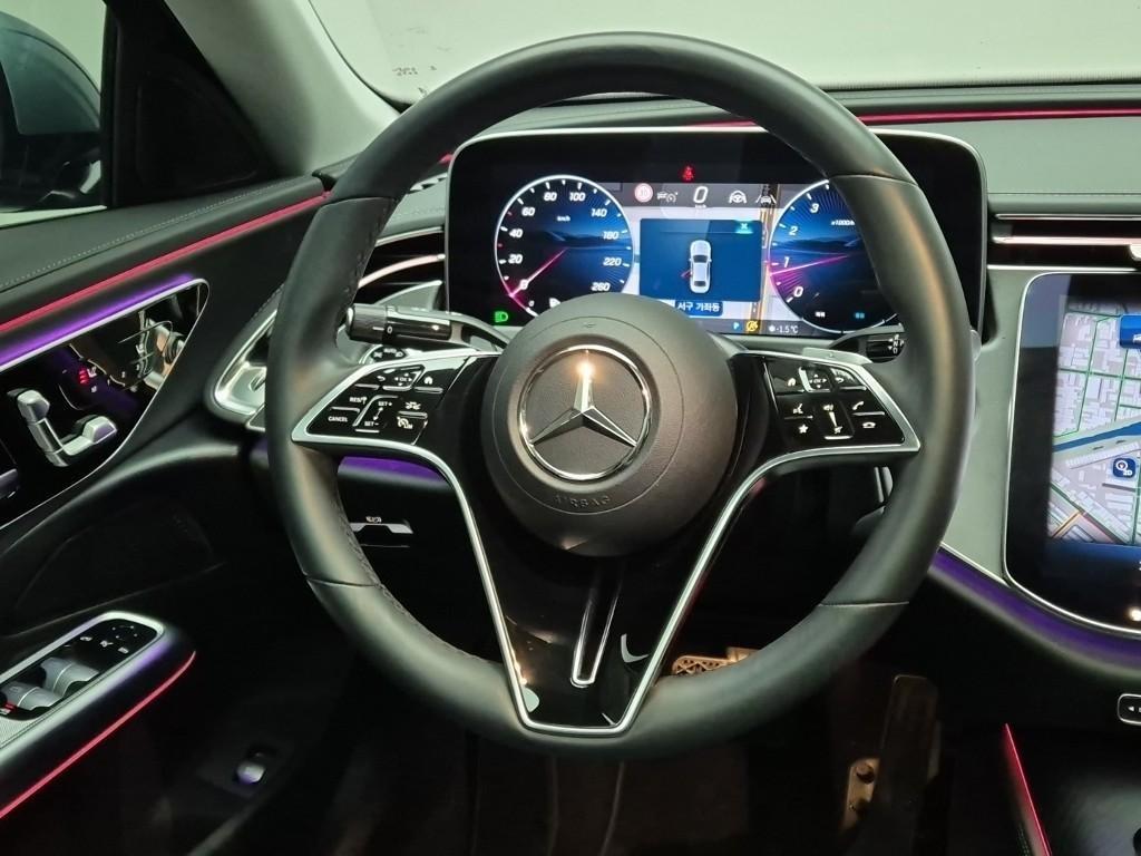 Mercedes Benz E class - Vista 9