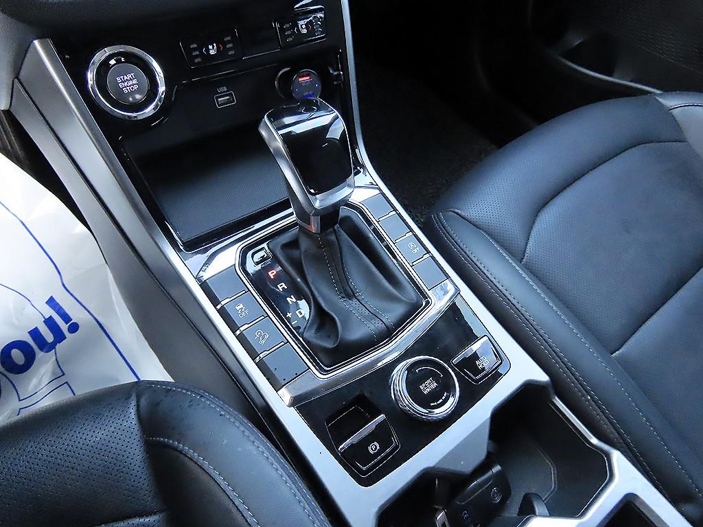 Ssangyong Korando - Vista 11