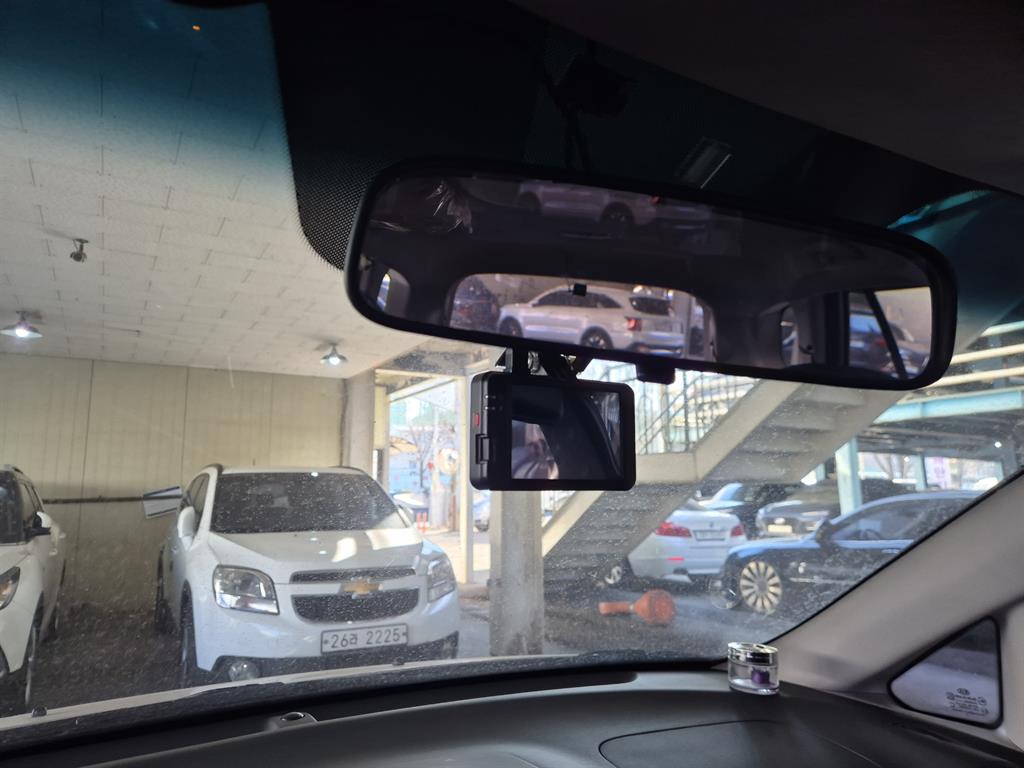 KIA Carens - Vista 4