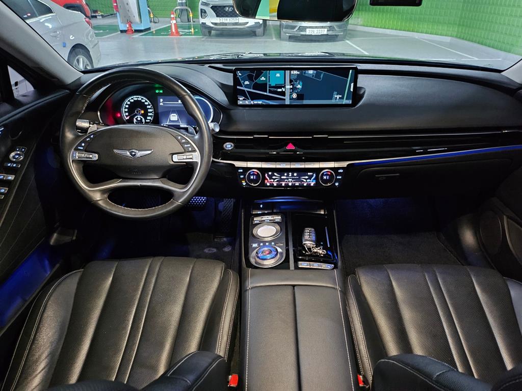 Genesis G80 - Vista 8