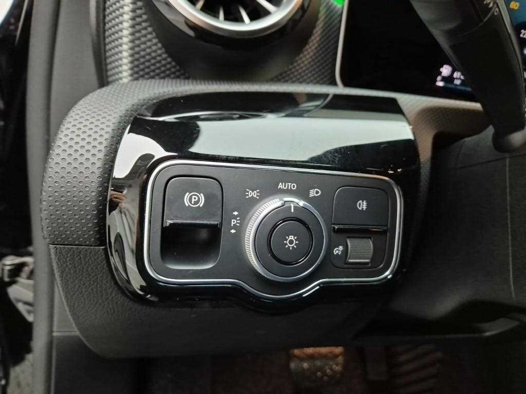 Mercedes Benz A Class 2020 Negro - Importación desde Corea - HF Imports Iquique - Foto 18