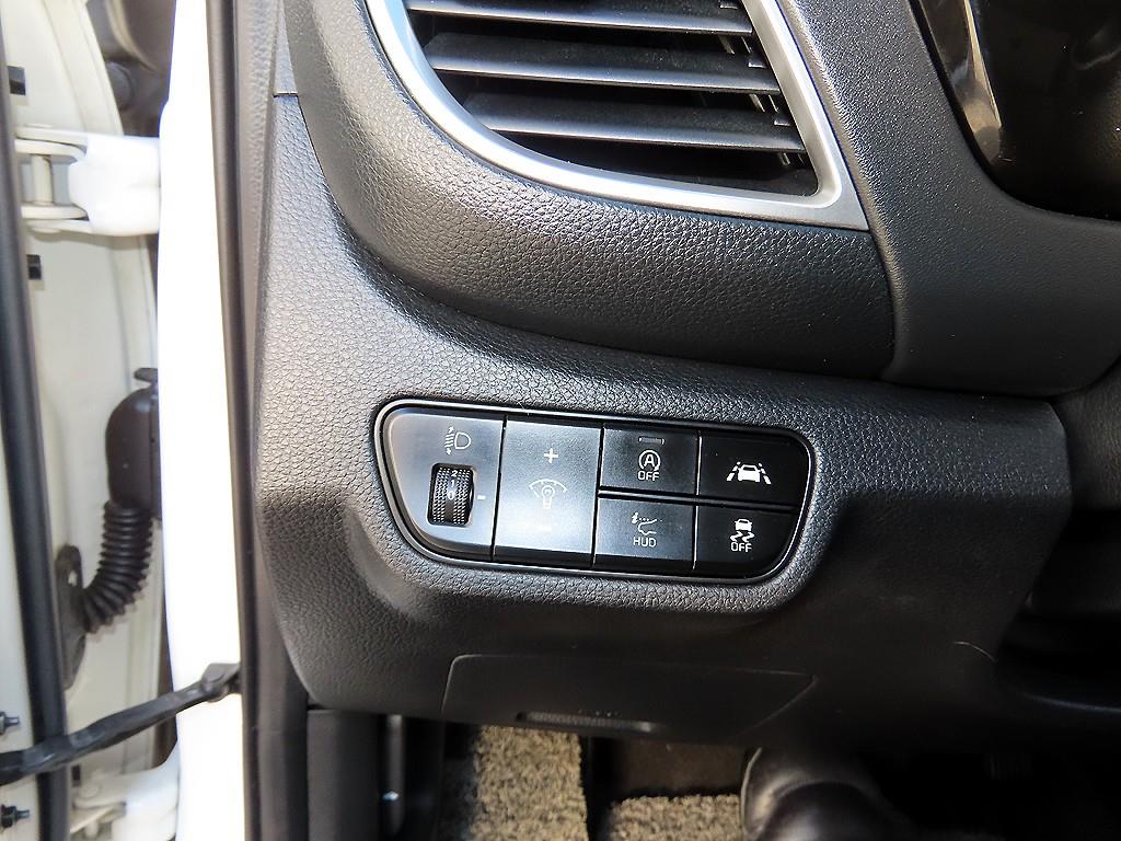 KIA Seltos - Vista 12