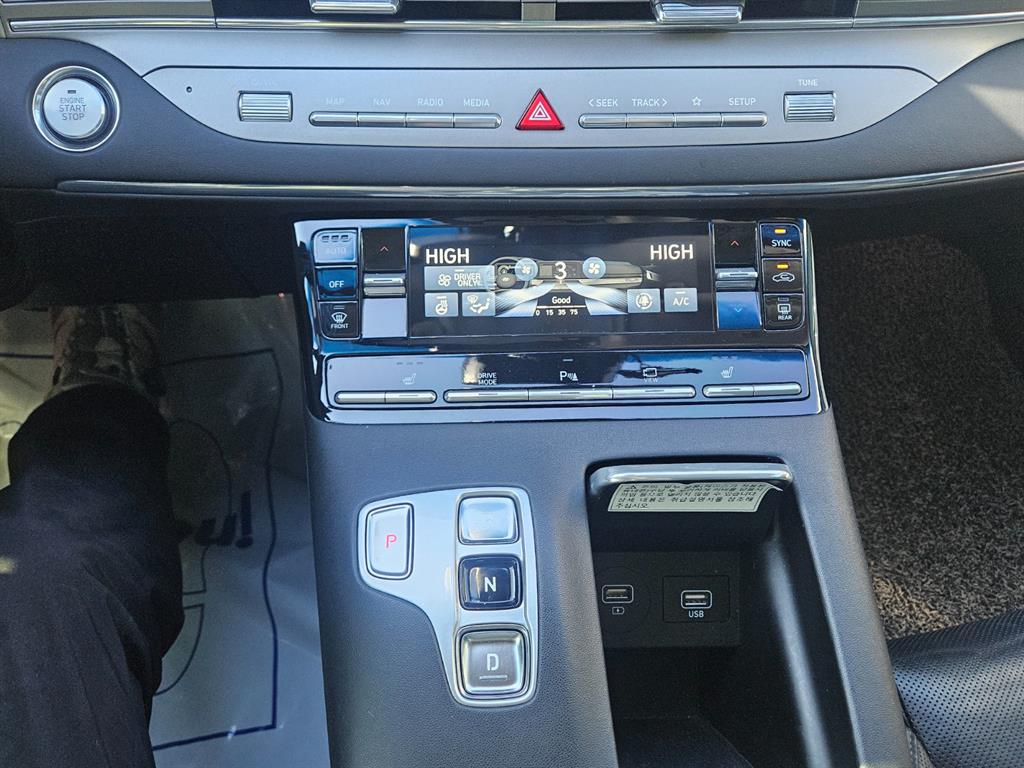 HYUNDAI Grandeur - Vista 7