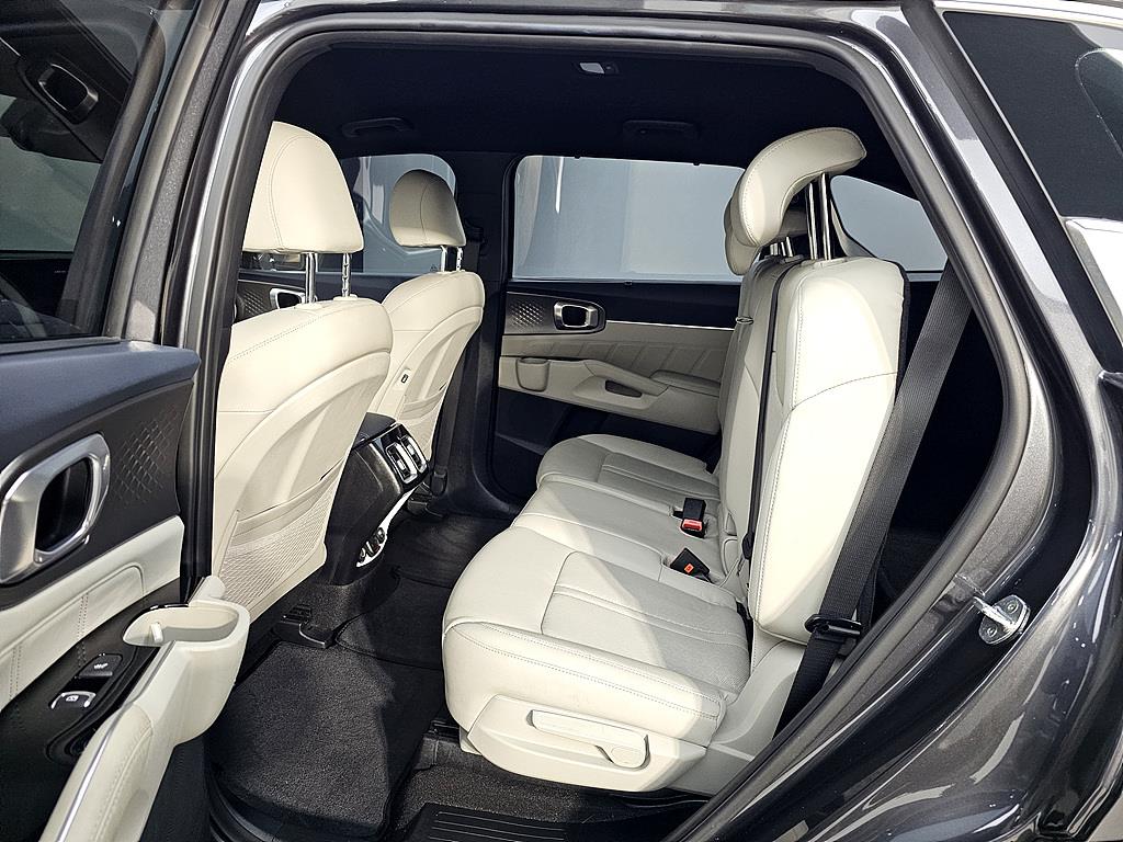 KIA Sorento - Vista 9