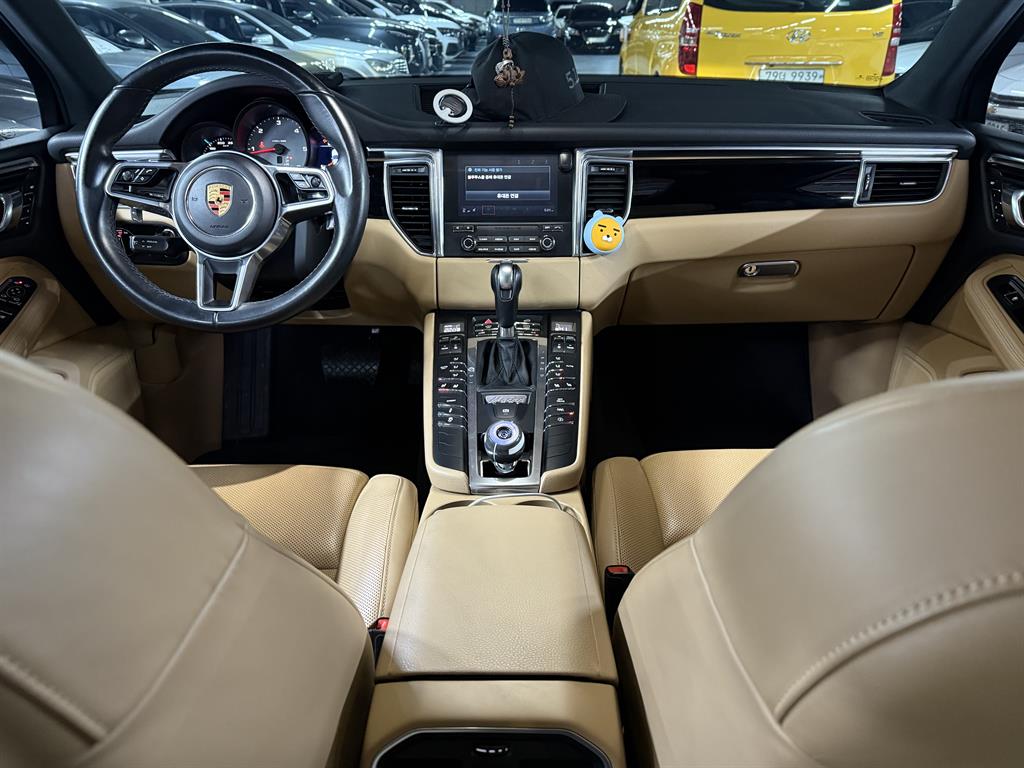 Porsche Macan - Vista 8