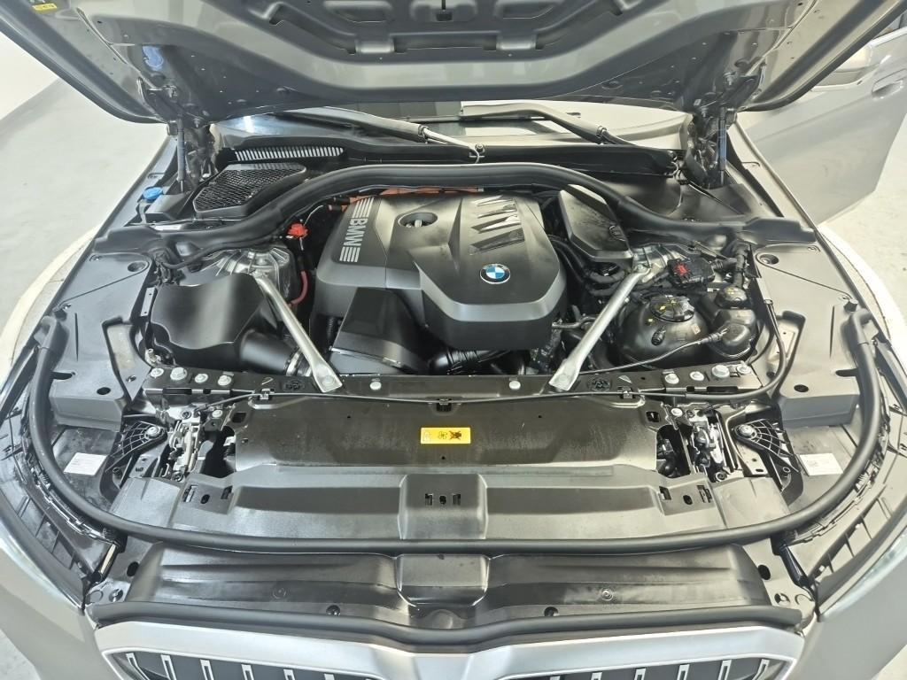 BMW 5 Series - Vista 5