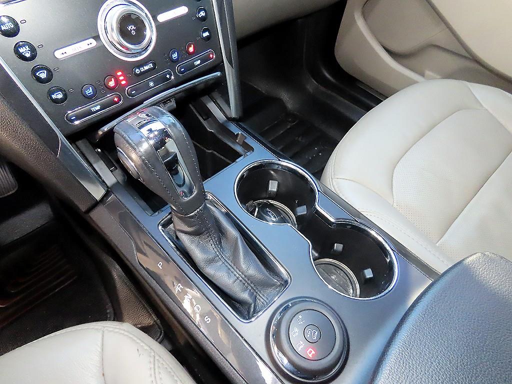 Ford Explorer - Vista 10