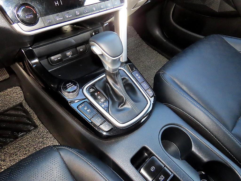 KIA Seltos - Vista 10