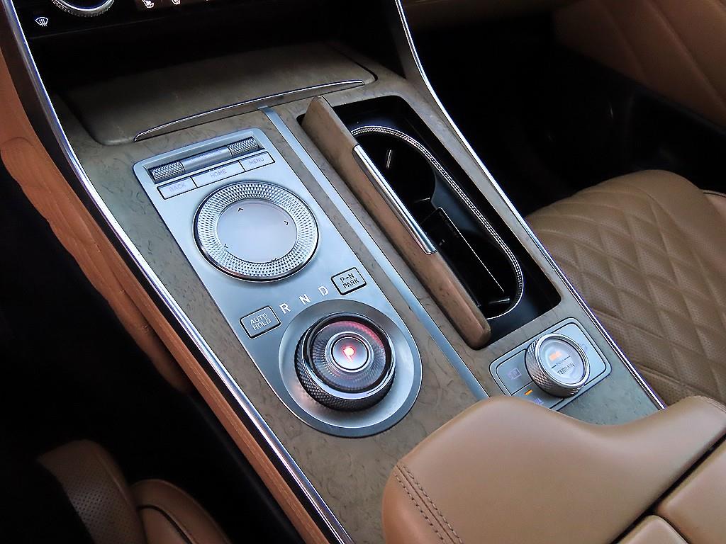 Genesis GV80 - Vista 11