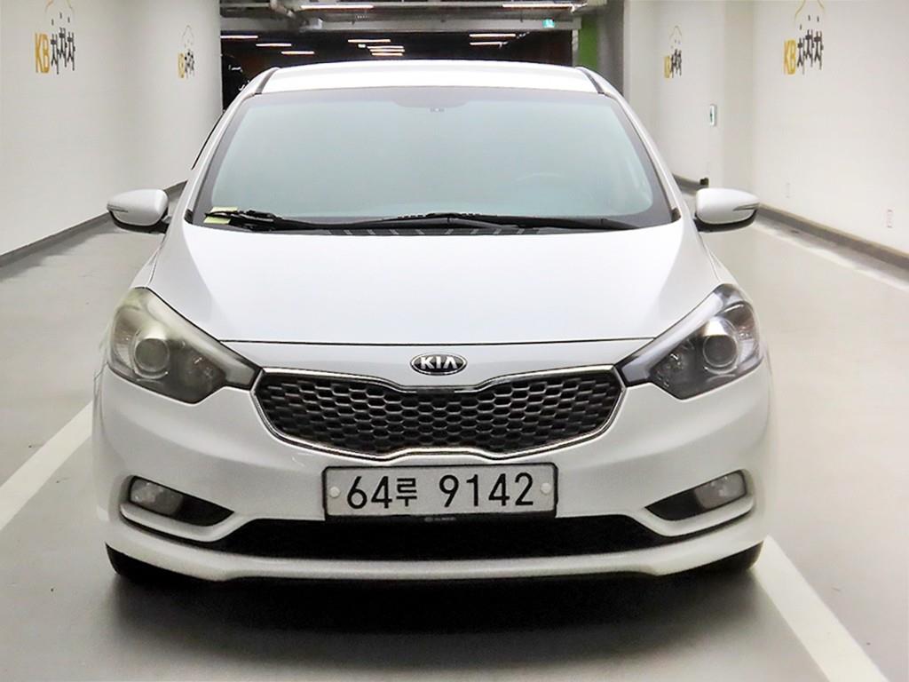 KIA K3 2013 Blanco - Importación desde Corea - HF Imports Iquique - Foto 1