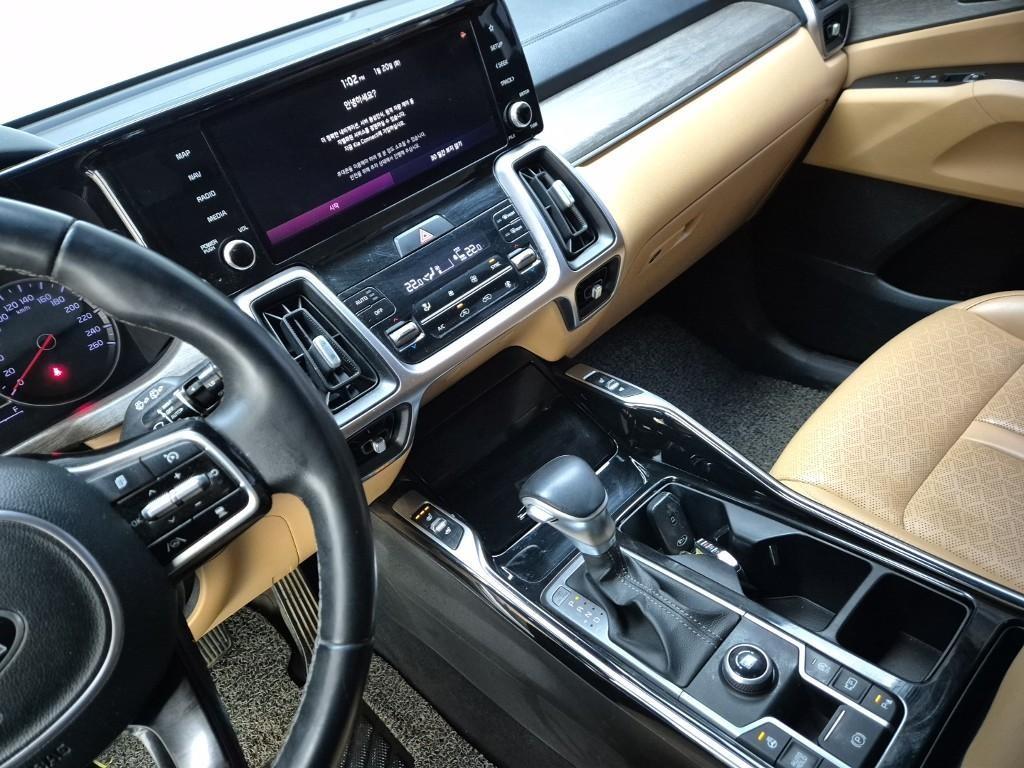 KIA Sorento - Vista 9