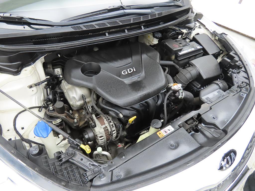 KIA K3 2015 Blanco - Importación desde Corea - HF Imports Iquique - Foto 19