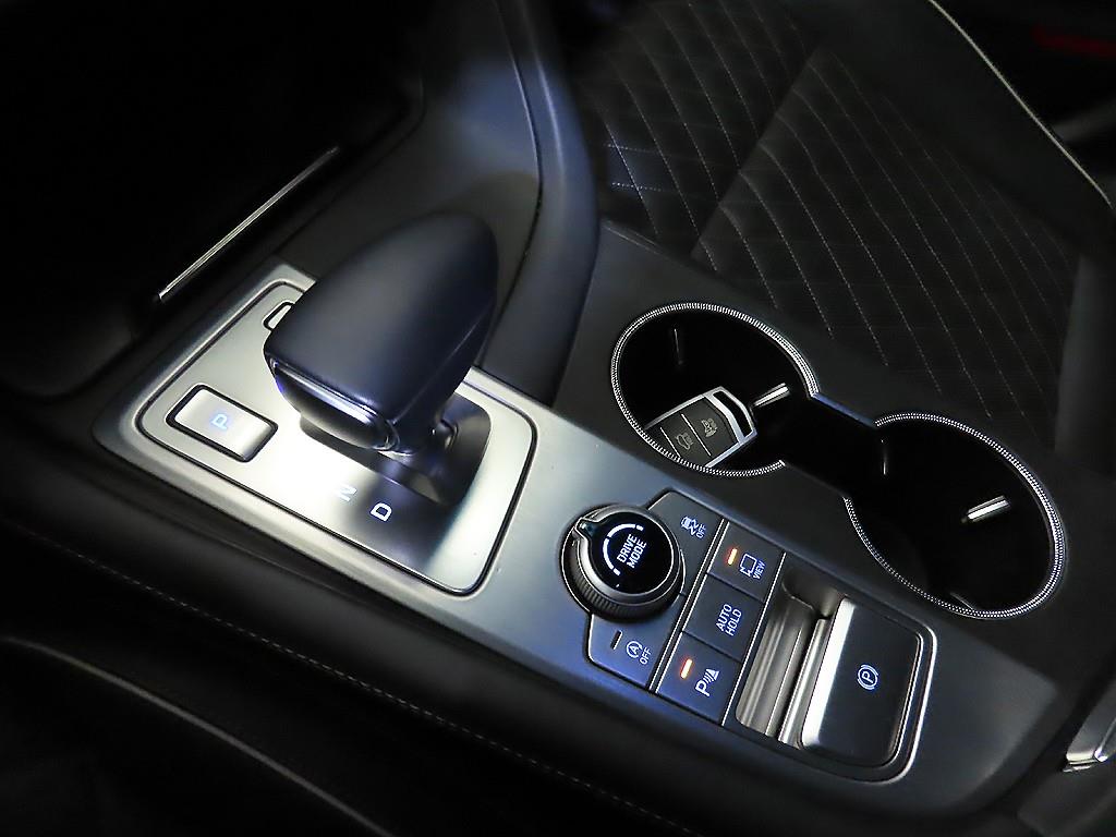 Genesis G70 - Vista 12