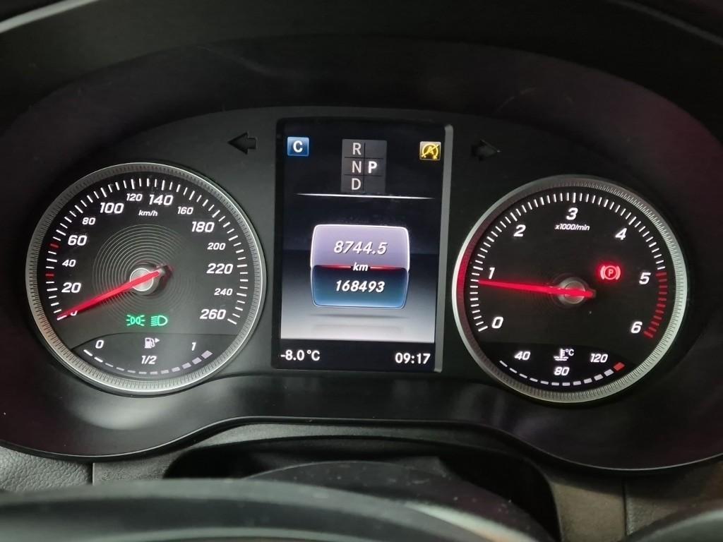 Mercedes Benz GLC Class - Vista 11