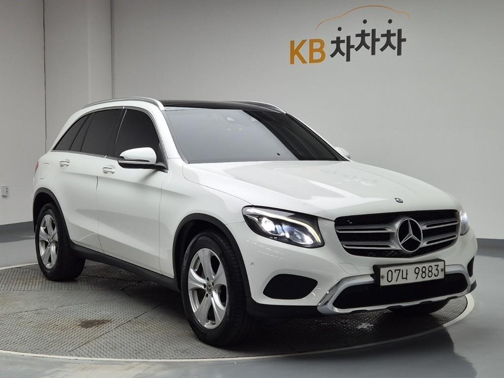 Mercedes Benz GLC Class - Vista 4