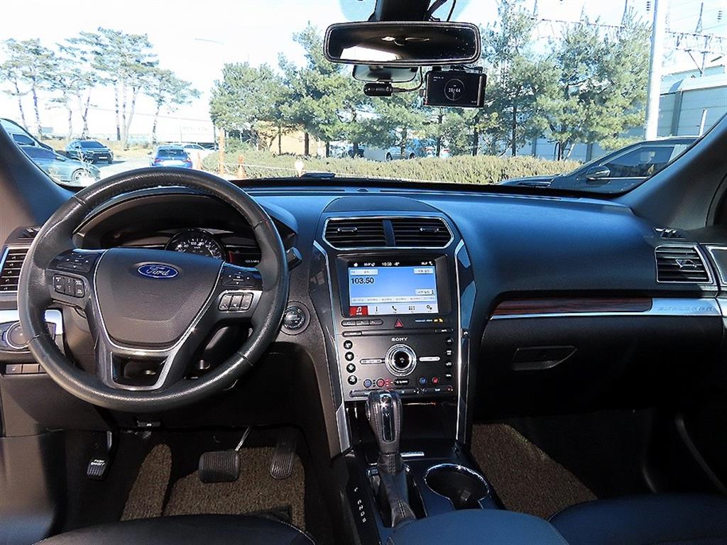 Ford Explorer - Vista 7