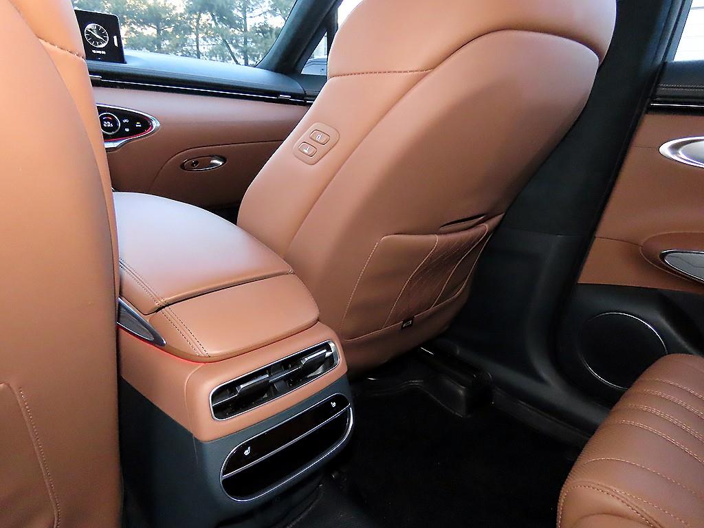 Genesis GV70 2024 Blanco - Importación desde Corea - HF Imports Iquique - Foto 15