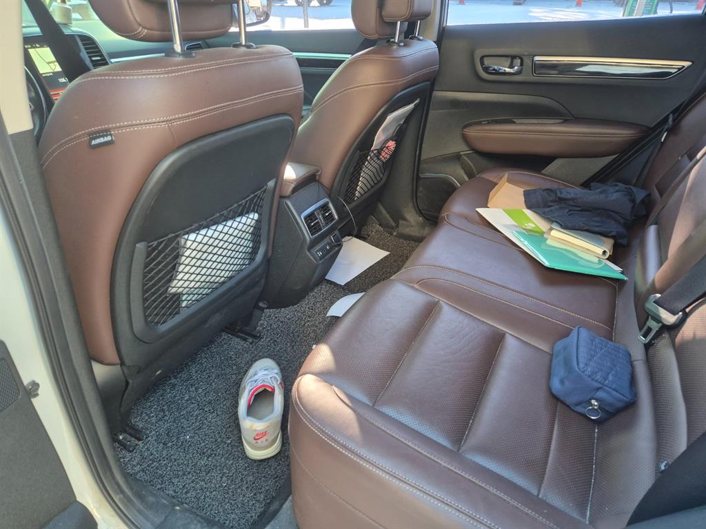 SAMSUNG QM6 2017 Blanco - Importación desde Corea - HF Imports Iquique - Foto 16