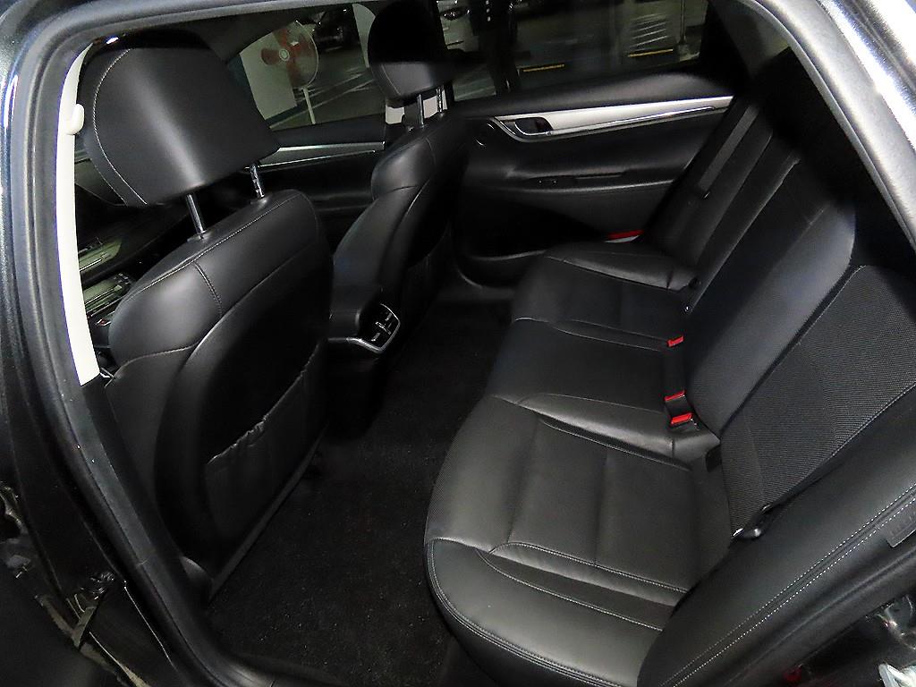 HYUNDAI Grandeur - Vista 7