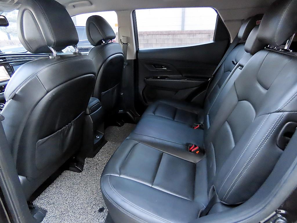 Ssangyong Korando - Vista 6