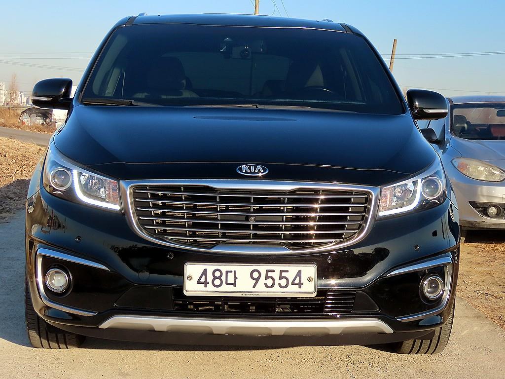 KIA Carnival 2017 Negro - Importación desde Corea - HF Imports Iquique - Foto 1