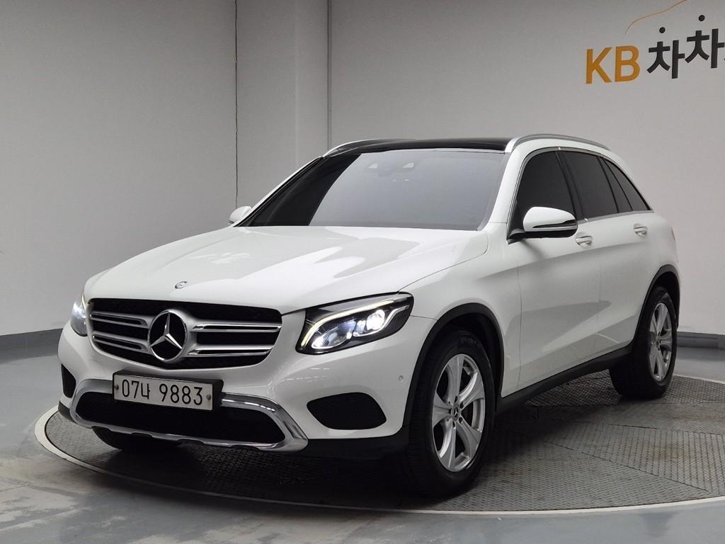 Mercedes Benz GLC Class 2017 Blanco - Importación desde Corea - HF Imports Iquique - Foto 1