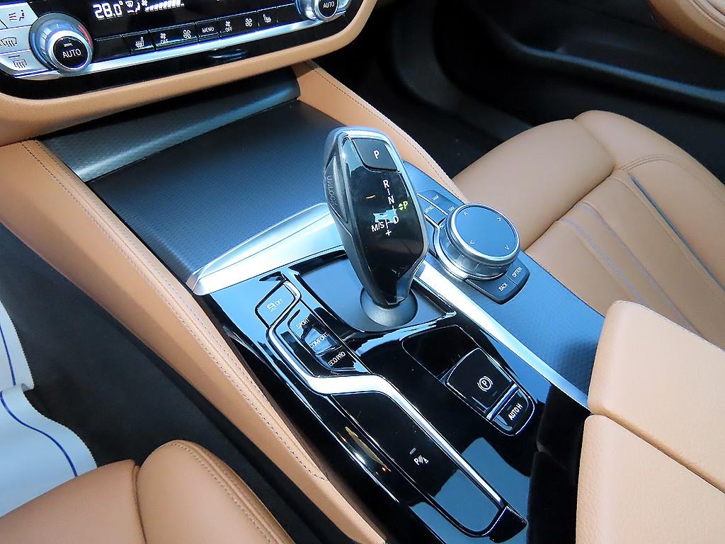 BMW 5 Series - Vista 11