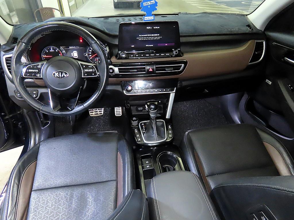 KIA Seltos - Vista 10