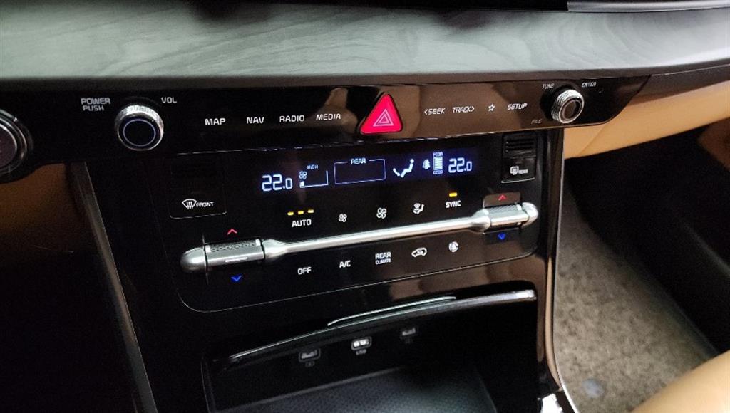 KIA Carnival 2023 Gris - Importación desde Corea - HF Imports Iquique - Foto 17